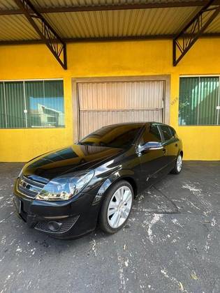 CHEVROLET VECTRA 2.0 MPFI GT HATCH 8V FLEX 4P MANUAL